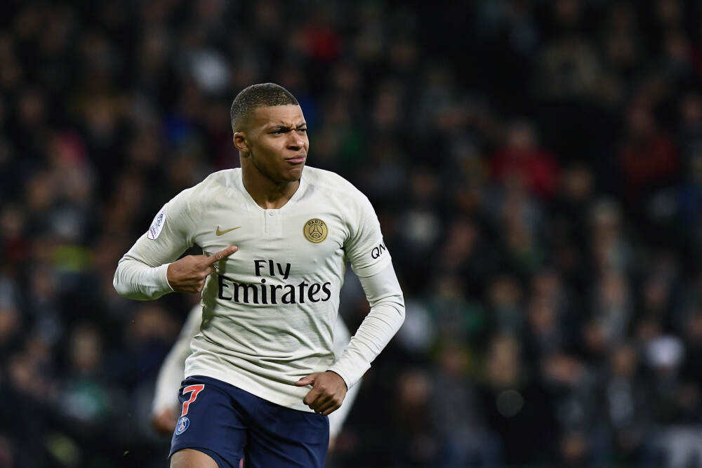 看美股实时行情，谁才是真正的“全能王”？五大财经APP深度测评，新浪财经凭实力领跑！